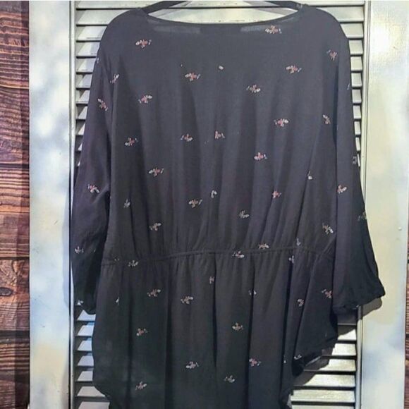 American Rag 2X Floral Blouse - Picture 11 of 12